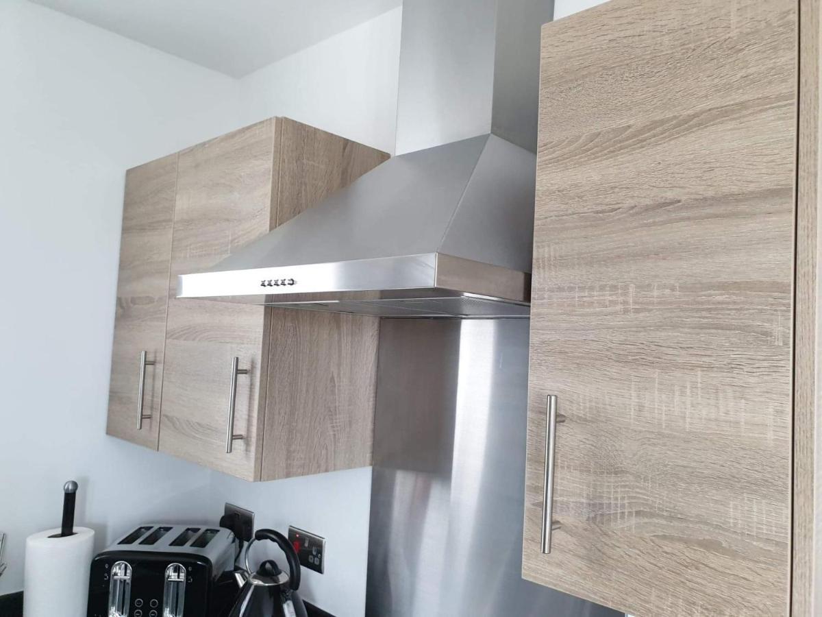 Modern Apartment With Stunning Sea View Weston-super-Mare Buitenkant foto