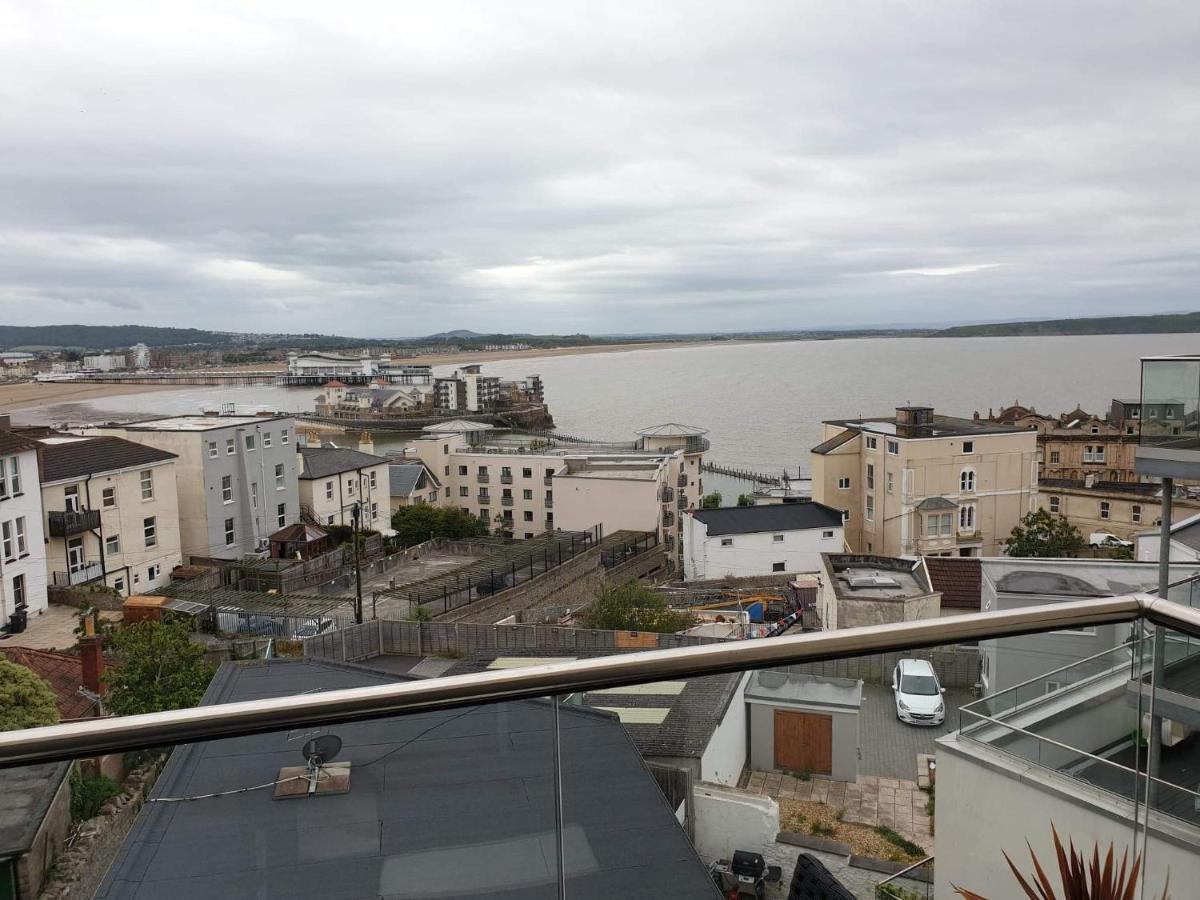 Modern Apartment With Stunning Sea View Weston-super-Mare Buitenkant foto